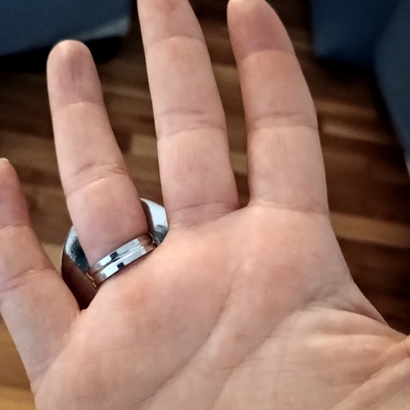 Tarina Tarantino Barbie Ring - Picture 2 of 3